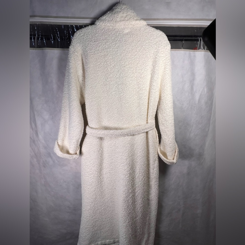 Barefoot Dreams Soft Cream Robe pre owned size 2/M it’s unisex super soft Ivory - Picture 4 of 8